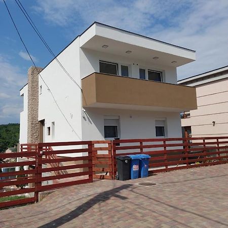 Fiesta Apartman ميسكولك المظهر الخارجي الصورة