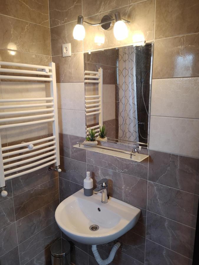Fiesta Apartman ميسكولك المظهر الخارجي الصورة