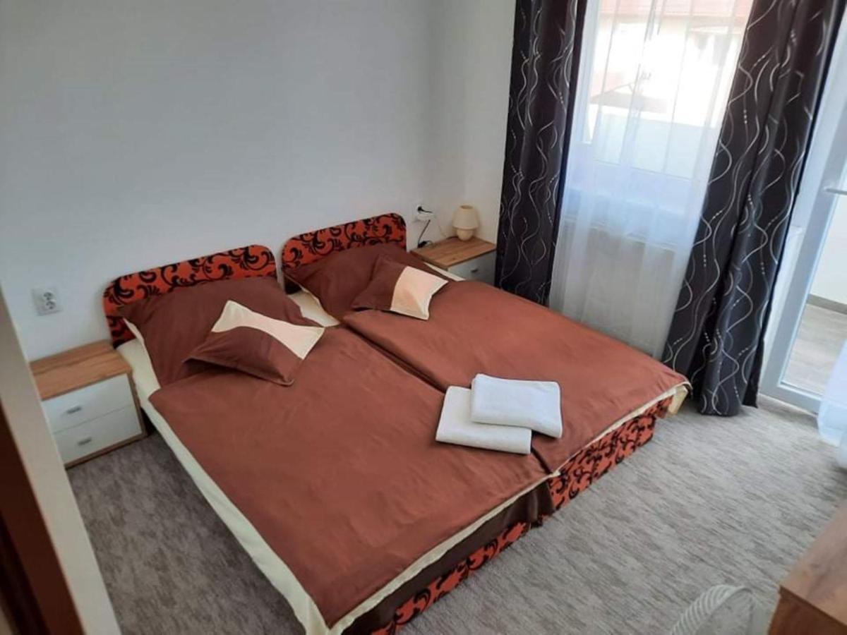 Fiesta Apartman ميسكولك المظهر الخارجي الصورة